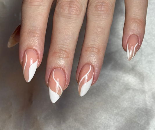 🤍 Klassisk hvid swirl elegance